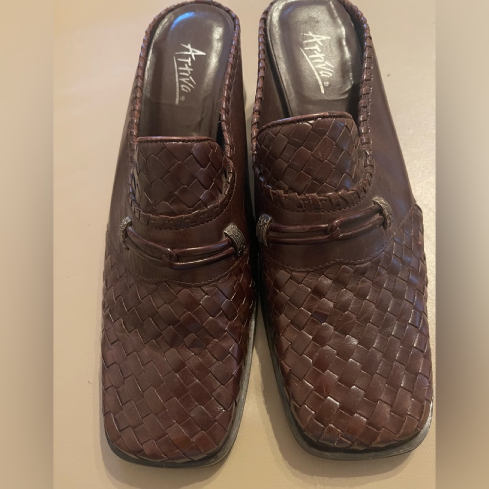 Artiva Leather Shoes